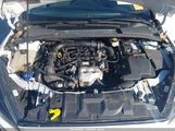 Ford Focus Se 1FADP3FE1JL203647 снимка