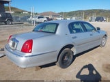 Lincoln Town Car Cartier 1LNHM83W91Y690738 fotografie