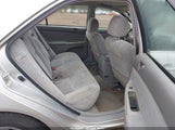 Toyota Camry Le 4T1BE32K83U751432 снимка
