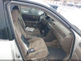 Toyota Camry Le JT2BG22K3W0208583 fotografie