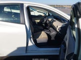 Toyota Prius Two JTDKBRFU9H3049547 снимка
