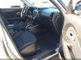 Kia Soul + KNDJP3A51J7610204 снимка