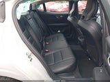 Volvo S60 T5 Momentum 7JR102FKXLG043525 снимка