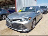 Toyota Camry Le 4T1B11HK0KU180265 fotografie