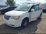 Chrysler Town & Country Touring 2A8HR54P68R121543 fotografie