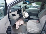 Toyota Sienna Le V6 5TDKK3DC5BS118375 снимка
