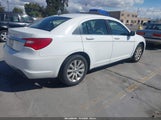 Chrysler 200 Touring 1C3BC1FB9BN570118 photo