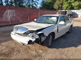 Lincoln Town Car Signature 1LNHM81V17Y627653 photo