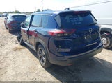 Nissan Rogue Sv Fwd 5N1BT3BAXSC812068 fotografie