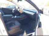Tesla Model Y Awd/Long Range Dual Motor All-Wheel Drive 7SAYGDEE0PA121598 fotografie