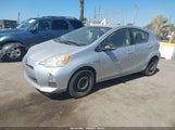 Toyota Prius C Two JTDKDTB32C1518079 снимка