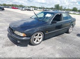 BMW 528Ia WBADM6344YGU18861 снимка