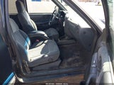 Chevrolet Blazer Ls 1GNDT13W5Y2354621 снимка
