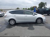Toyota Prius V Two JTDZN3EUXEJ014138 снимка