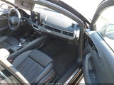 Audi A4 Premium Plus 45 Tfsi S Line Quattro S Tronic WAUEAAF47NN008218 photo