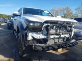 Toyota Tacoma Trd Off Road 4Wd 3TYLB5JN3RT000796 photo