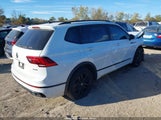 Volkswagen Tiguan 2.0T Se R-Line Black 3VV8B7AX2NM026221 снимка