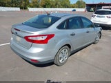 Ford Focus S 1FAHP3E21CL473179 снимка