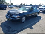 Lincoln Town Car Signature Limited 2LNBL8CV3AX613153 снимка
