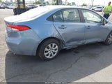 Toyota Corolla Le JTDEPRAE3LJ099525 снимка