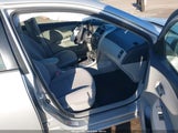 Toyota Corolla Le JTDBU4EE0C9171629 снимка