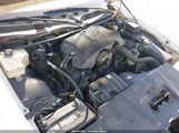 Lincoln Town Car Signature 1LNHM82W91Y611232 снимка