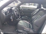 Volkswagen Beetle 2.0T Turbo 3VWVA7AT2CM643968 снимка
