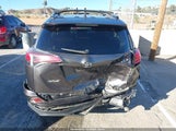 Toyota Rav4 Le JTMZFREV0JJ741436 снимка