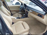 BMW 328Xi WBAVC93517KX52682 снимка