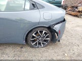 Toyota Prius Plug-In Hybrid Xse Premium JTDACACU9S3050106 photo