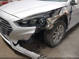 Hyundai Sonata Se 5NPE24AF3KH787686 снимка