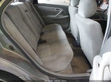Toyota Camry Le JT2BG22K7Y0507934 снимка