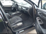 Porsche Macan Sport Edition WP1AA2A57JLB17550 снимка