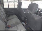 Jeep Commander Sport 1J8HG48K58C228672 снимка