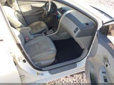 Toyota Corolla Le 2T1BU4EE8AC304726 снимка