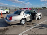 Lincoln Town Car Executive 1LNHM81W3XY625671 photo