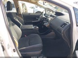Toyota Prius V Two JTDZN3EU4HJ067373 снимка