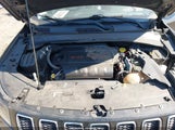 Jeep Compass Latitude 4X4 3C4NJDBBXJT402976 снимка