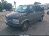 Chevrolet Astro 1GNDM19W2XB102859 снимка