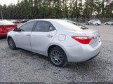 Toyota Corolla Le 2T1BURHE2JC052609 снимка