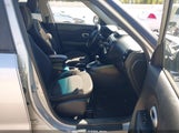Kia Soul KNDJN2A21F7794783 fotografie