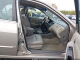 Honda Accord 3.0 Ex 1HGCG165XYA089925 photo