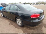 Volkswagen Passat 1.8T Wolfsburg Edition 1VWAT7A31FC011266 photo