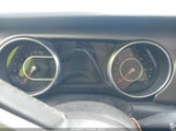 Jeep Wrangler Unlimited Rubicon 4X4 1C4HJXFG1JW170265 снимка