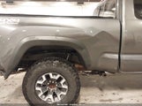 Toyota Tacoma Trd Off Road 5TFSZ5AN3GX017740 photo