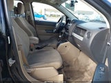 Jeep Compass Sport 1C4NJCBBXED648738 снимка