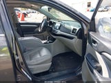 Toyota Highlander Xle V6 5TDJKRFH9ES005217 photo