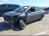 Nissan Versa 3N1CN7AP3FL841814 fotografie
