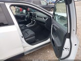 Toyota Rav4 Hybrid Xse 2T3EWRFV1KW036130 photo