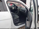 Volkswagen Atlas Cross Sport 3.6L V6 Sel 1V2BE2CA9NC200261 photo